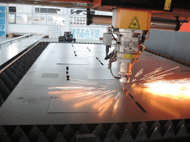 An In-depth Comparison of the Four Processing Methods: Laser Cutting, Water Cutting, Plasma Cutting, WEDM 2