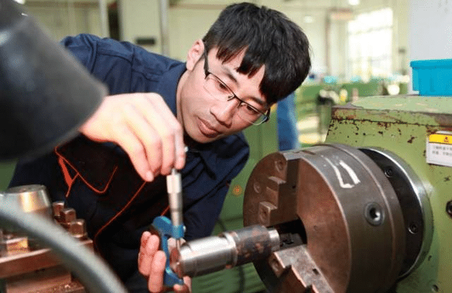 Sprechen über die Erfahrung der Bearbeitung 2 Sprechen über die Erfahrung der Bearbeitung 2