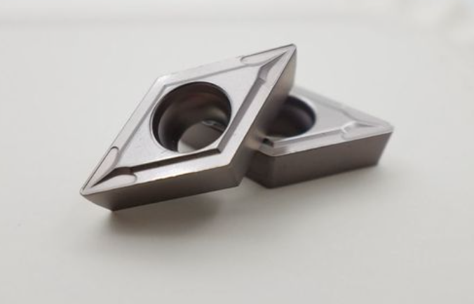 What are the Differences between Metal Ceramic and Carbide? 2 What are the Differences between Metal Ceramic and Carbide? 2