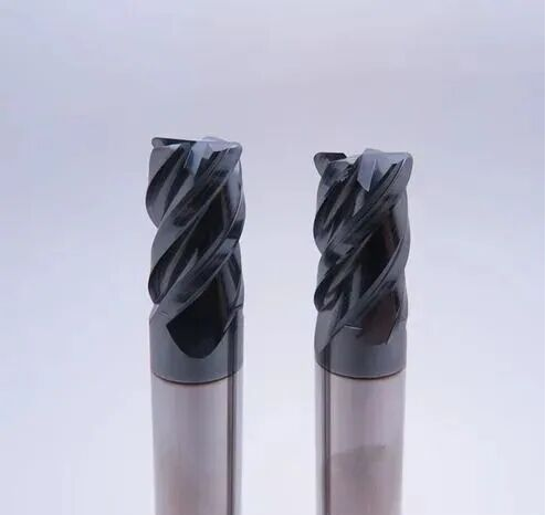 The Relationship Between Cutting Tool Wear, Chatter, and Tool Geometry Angles in Graphite Machining 13